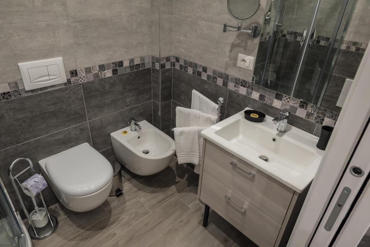 Bed & Breakfast Elegance 2*